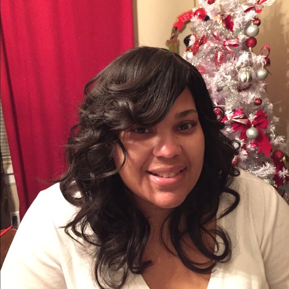 Profile Picture of Jonquil Emery (@mcgrady55) on Poshmark