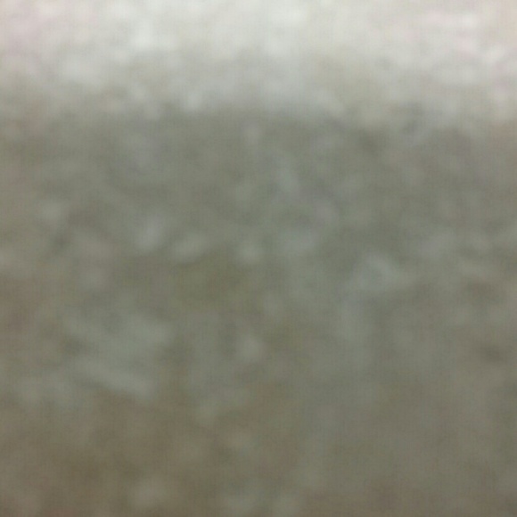 Profile Picture of Debbie Devore (@ddv11213) on Poshmark