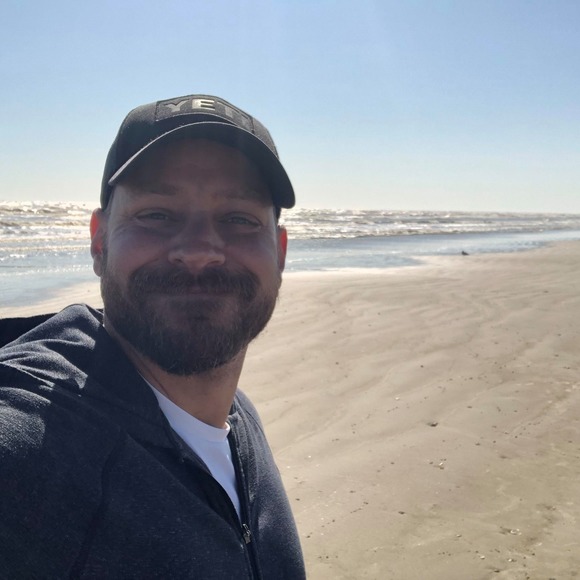 Profile Picture of Ben Enghardt (@benghardt) on Poshmark