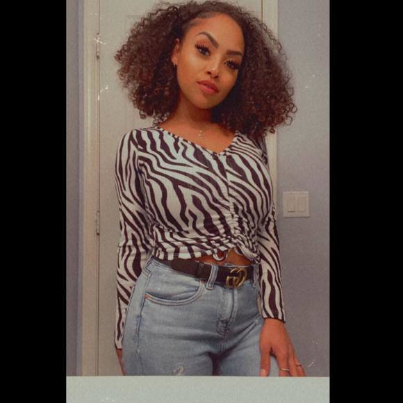 Profile Picture of Olivia Lingruen (@olivia467) on Poshmark