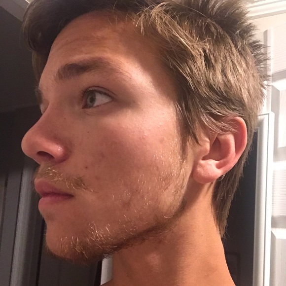 Profile Picture of Alex Simpkins (@alexsimpkins) on Poshmark