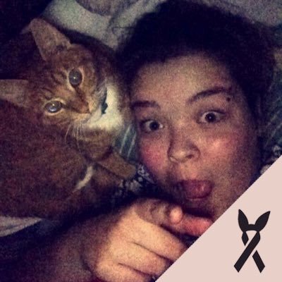 Profile Picture of VickyWeaverKCFAN (@vickyweaver7) on Twitter