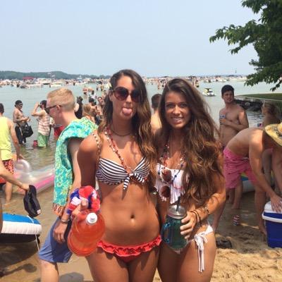 Profile Picture of Haley Mckenzie (@hals_20) on Twitter
