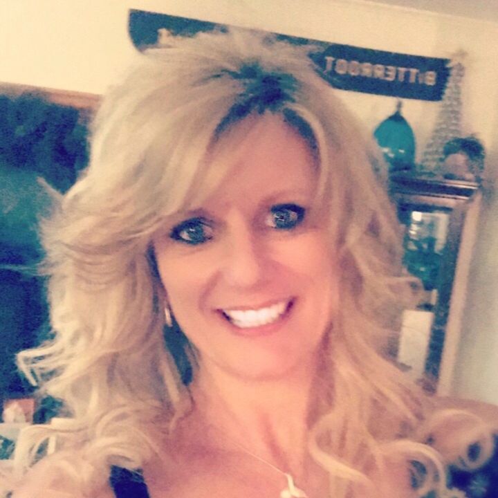 Profile Picture of Amy  Schmidbauer (@amyschmidbauer) on Tiktok