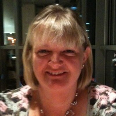 Profile Picture of Lynda Handley (@Lyndiebabe) on Twitter