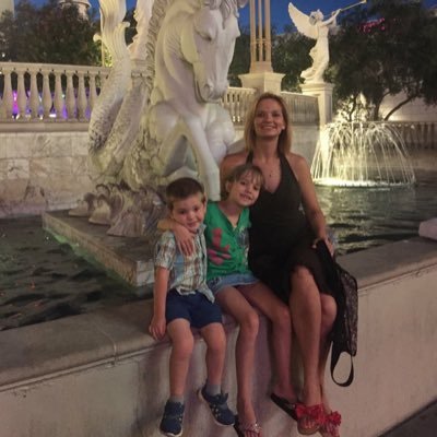 Profile Picture of Jaclyn Bowlin (@jaclyn_bo) on Twitter