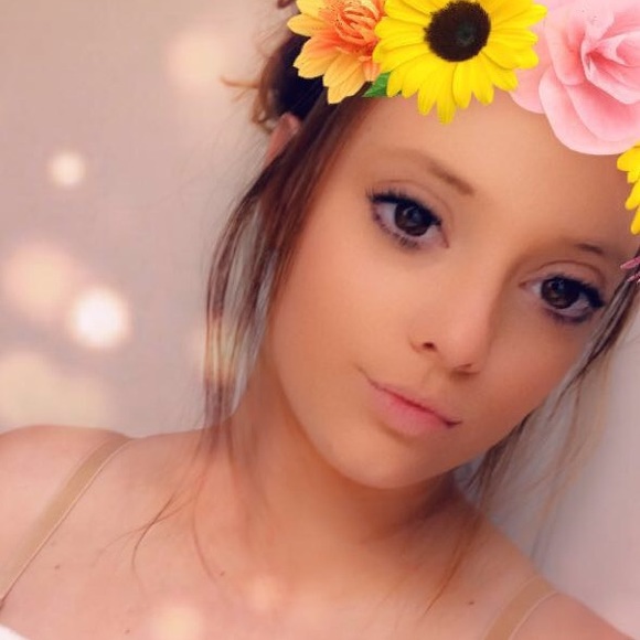 Profile Picture of Megan Tavolacci (@may472) on Poshmark