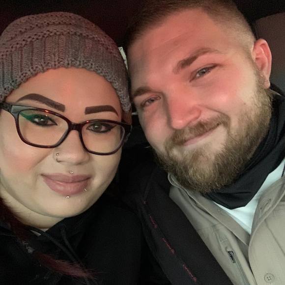 Amber n vincent Armstrong - Poshmark Profile Picture of Amber n vincent Armstrong (@amberrae0515) on Poshmark