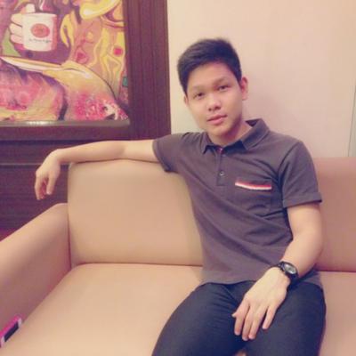 Profile Picture of Charles Clinton Tan (@clintondpogi) on Twitter