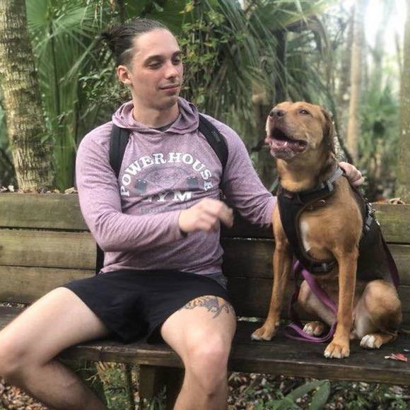 Taylor Cravotta - Poshmark Profile Picture of Taylor Cravotta (@tjc71394) on Poshmark