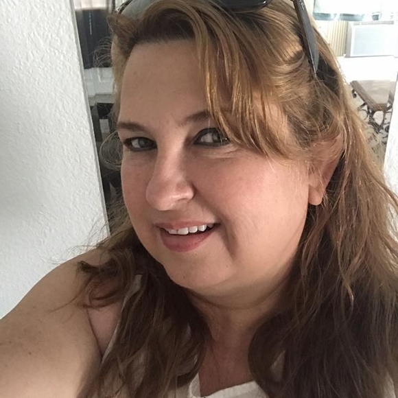 Profile Picture of Isabel Barajas (@lalomajalisco) on Poshmark