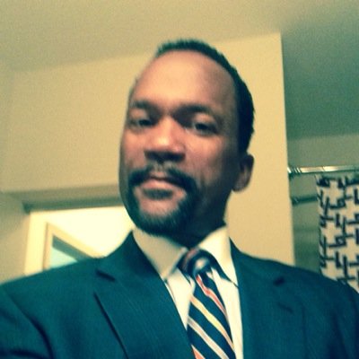 Profile Picture of Robert Crump (@Sinque45) on Twitter