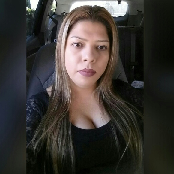 Profile Picture of Estela Martinez (@msestela) on Poshmark