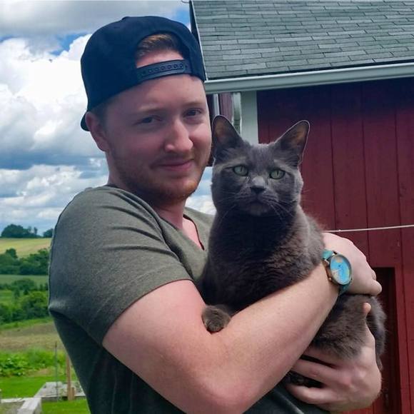 Profile Picture of Tyler Pruyn (@tylerpruyn) on Poshmark