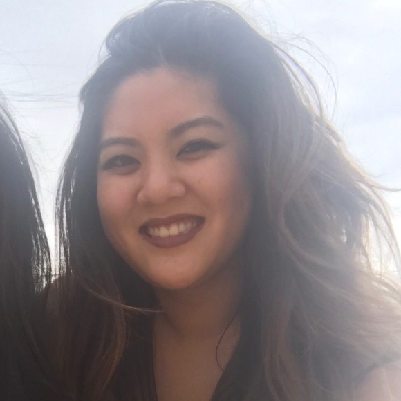 Profile Picture of Sarah Ehara (@sfmissy) on Poshmark
