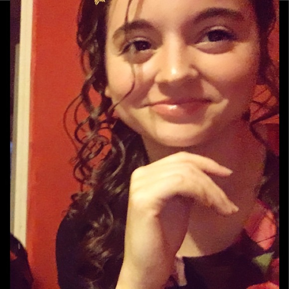 Lisa Morado - Poshmark Profile Picture of Lisa Morado (@lisamorado) on Poshmark