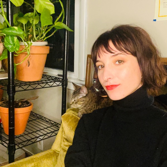 Profile Picture of Catherine Mischo (@catherinemischo) on Poshmark