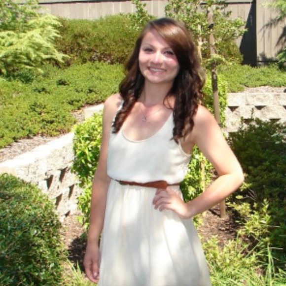 Profile Picture of Jessica Gnagy (@jessicagnagy) on Poshmark