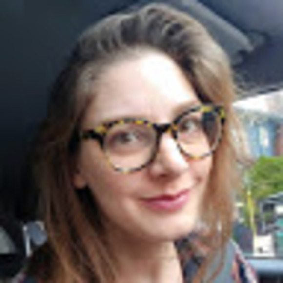 Profile Picture of Audrey Zindler (@audreyzindler) on Poshmark