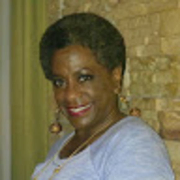 Profile Picture of Alicia Harris (@cocolette3) on Poshmark