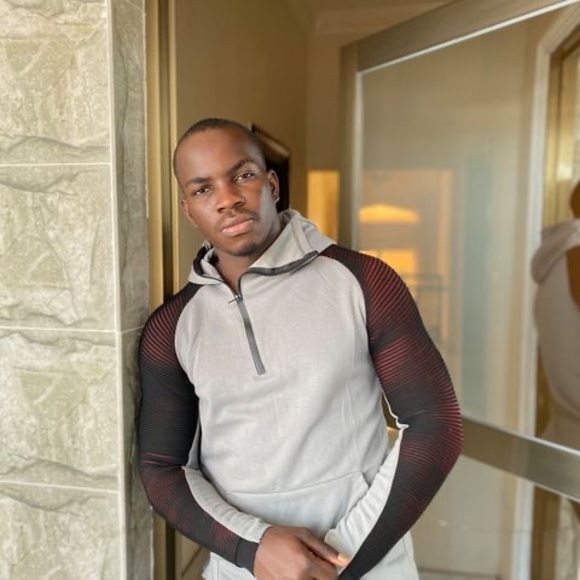 Profile Picture of Mechack Morlende (@mechackmorlende) on Poshmark