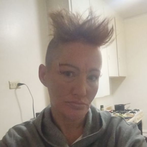 Profile Picture of Killie Reheinkel (@neverdead420) on Poshmark