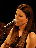 Profile Picture of Emily Maguire (singer)on Wikipedia