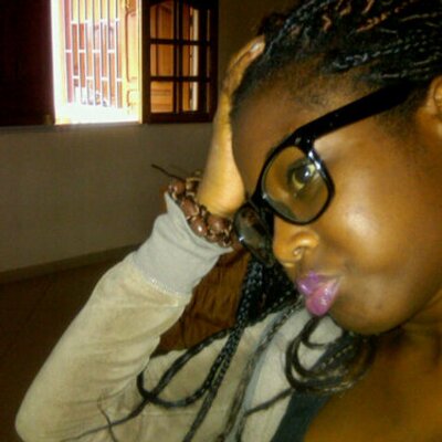 Profile Picture of Sasha Knowles (@sashadivagou) on Twitter