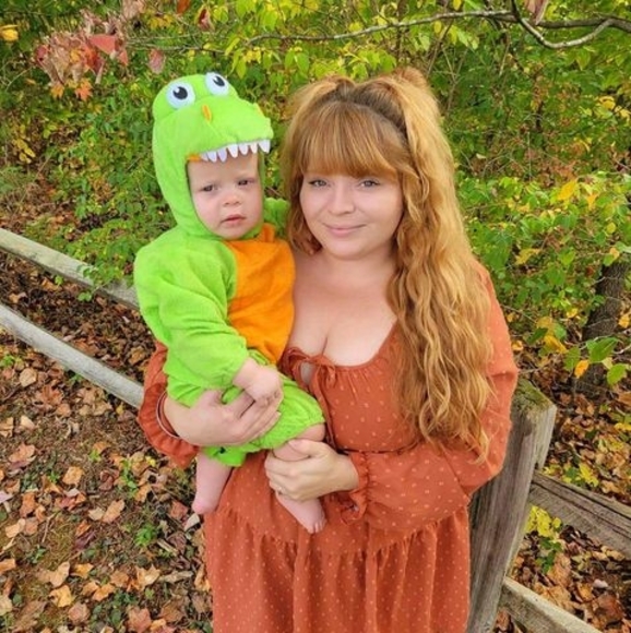 Profile Picture of Amber Stewart-adams (@amberky6) on Poshmark