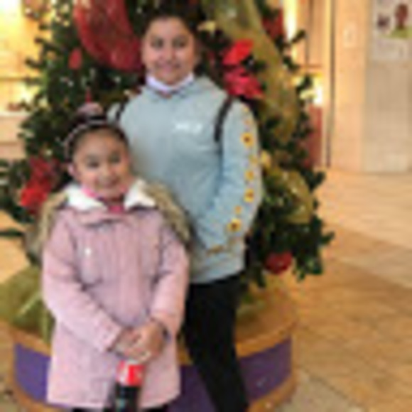 Profile Picture of Ingrid Cordova (@anai102584) on Poshmark