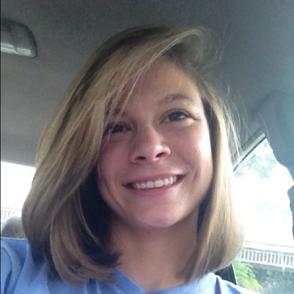 Profile Picture of Alexandria Hodgins (@ahodgins216) on Poshmark
