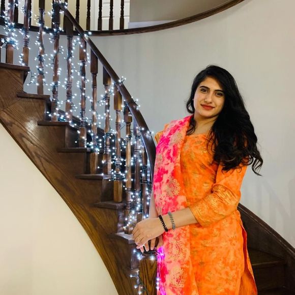 Profile Picture of Noor Chatha (@chathagurnoor) on Poshmark