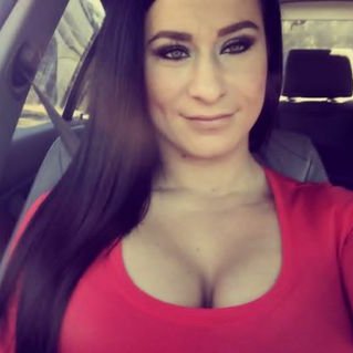 Profile Picture of Tori Simons (@babytori_simons) on Twitter