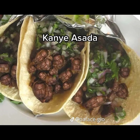 Profile Picture of Naylani Obeso (@no3314) on Poshmark