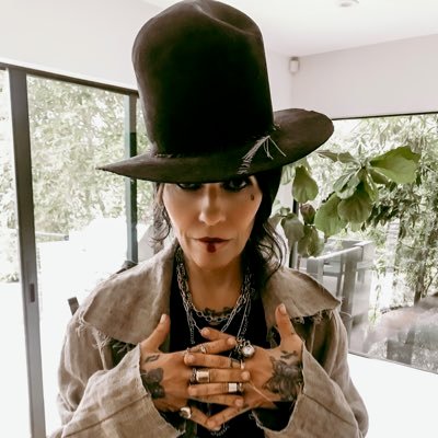 Profile Photo of LINDA PERRY (@RealLindaPerry) on Twitter