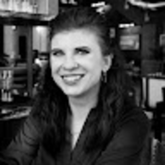 Profile Picture of Jenna Penticoff-falkum (@jepenticoff13) on Poshmark