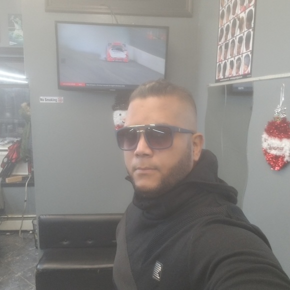 Profile Picture of Domitilo Santos (@domitilos) on Poshmark