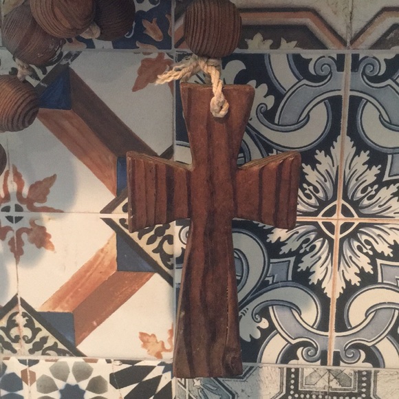 Profile Picture of Laura Roy (@laura4boys) on Poshmark