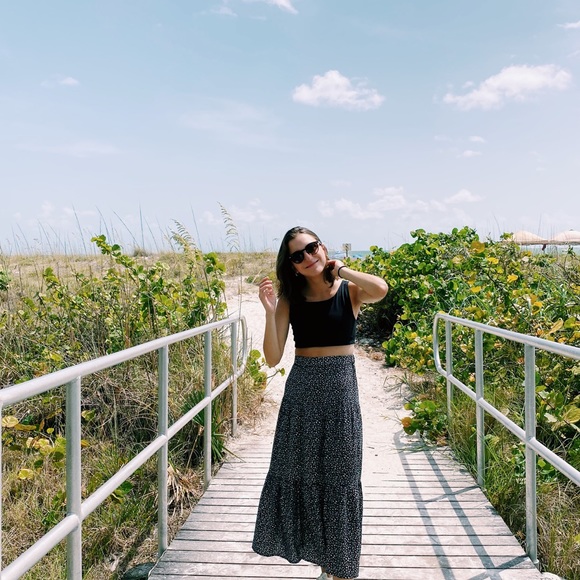 Profile Picture of Daniella Mccausland (@daniellamcc) on Poshmark