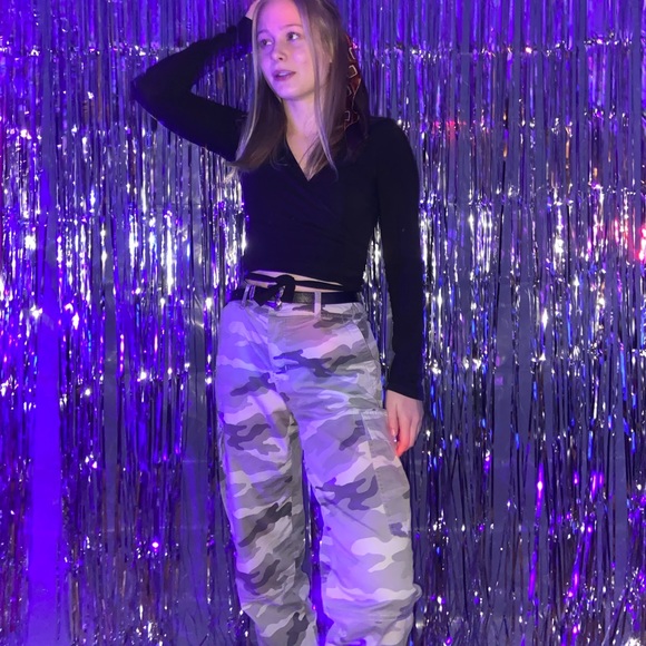 Profile Picture of Chloe Schwartz (@chloeoutfits) on Poshmark