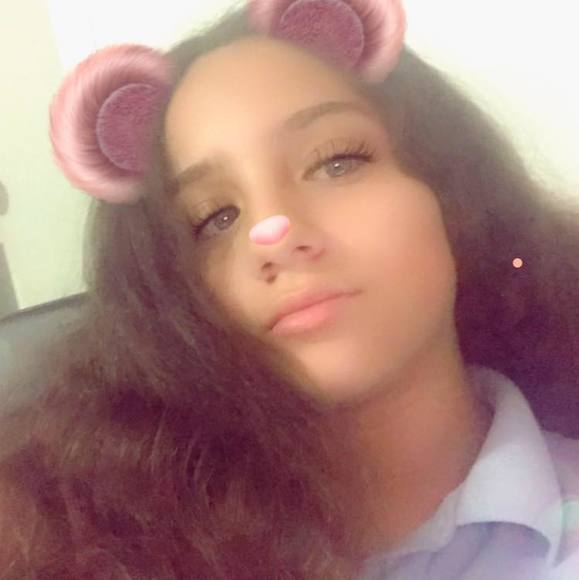 Profile Picture of Claudia valentina Acosta acosta (@clauvaleacosta) on Poshmark