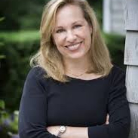 Profile Picture of Heidi Frybarger (@ttandisa2) on Poshmark