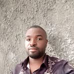 Profile Picture of Lauren Meg Bloom (@Lauren-Meg-Bloom) on Facebook