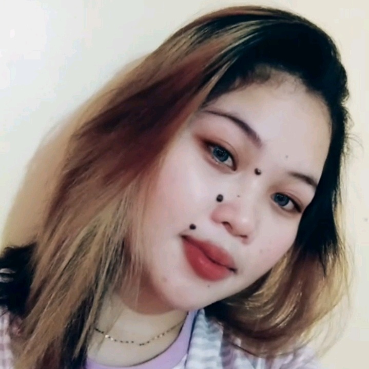 Profile Picture of crischristine2002 (@christinejane177) on Tiktok