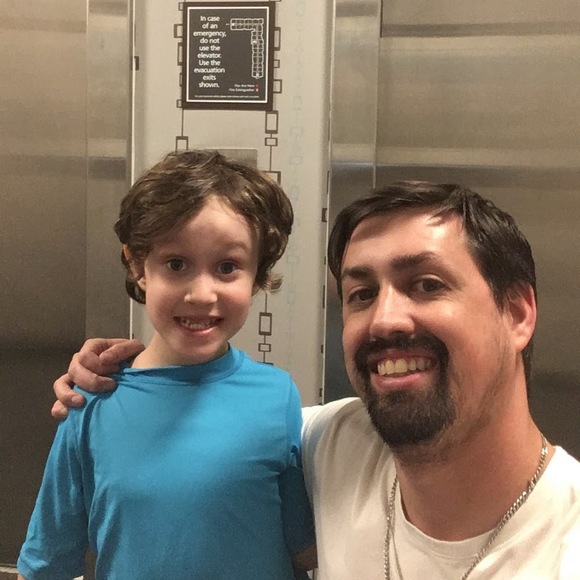 Profile Picture of Adam Landrum (@alandrum24) on Poshmark