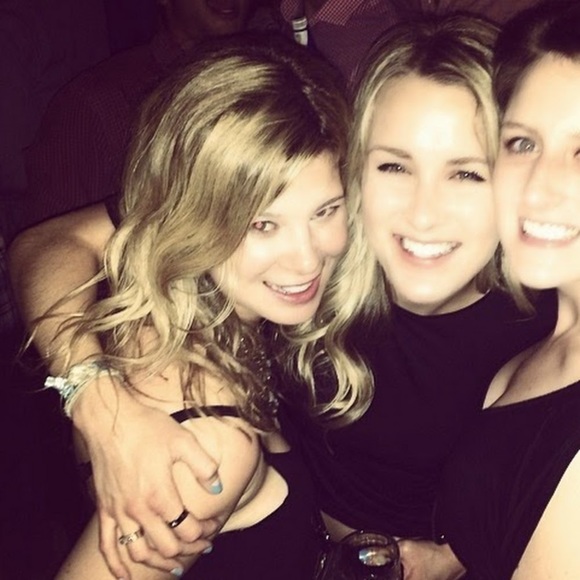 Profile Picture of Gretchen Andersen (@anderseng5) on Poshmark