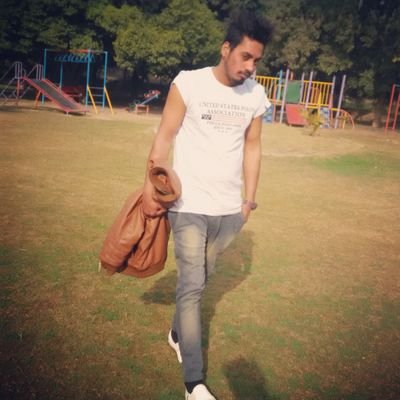 Profile Picture of Jaswinder Singh (@DesINEVERloos) on Twitter