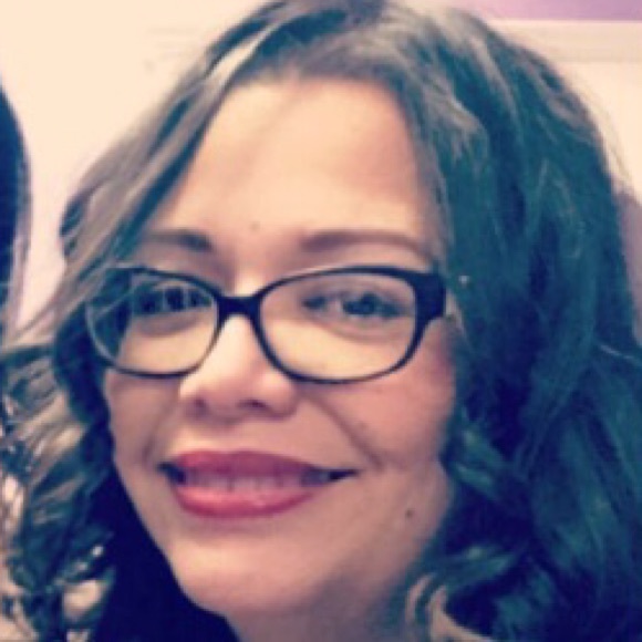 Profile Picture of Yesenia Osorio (@yeseniaosorio) on Poshmark