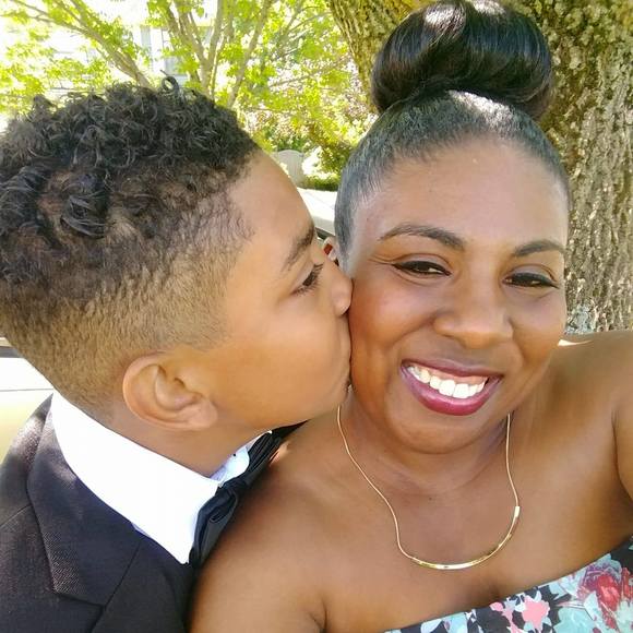 Profile Picture of Shawn Reyes (@reyes3227) on Poshmark