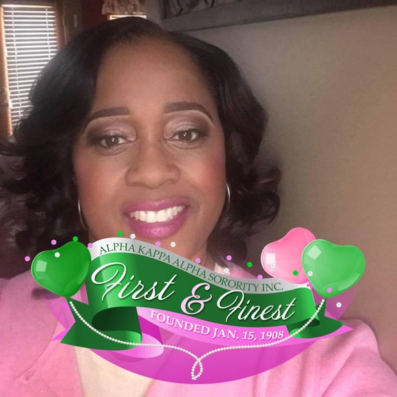 Profile Picture of Cassandra Rhodes-beanum (@cbeanum) on Poshmark